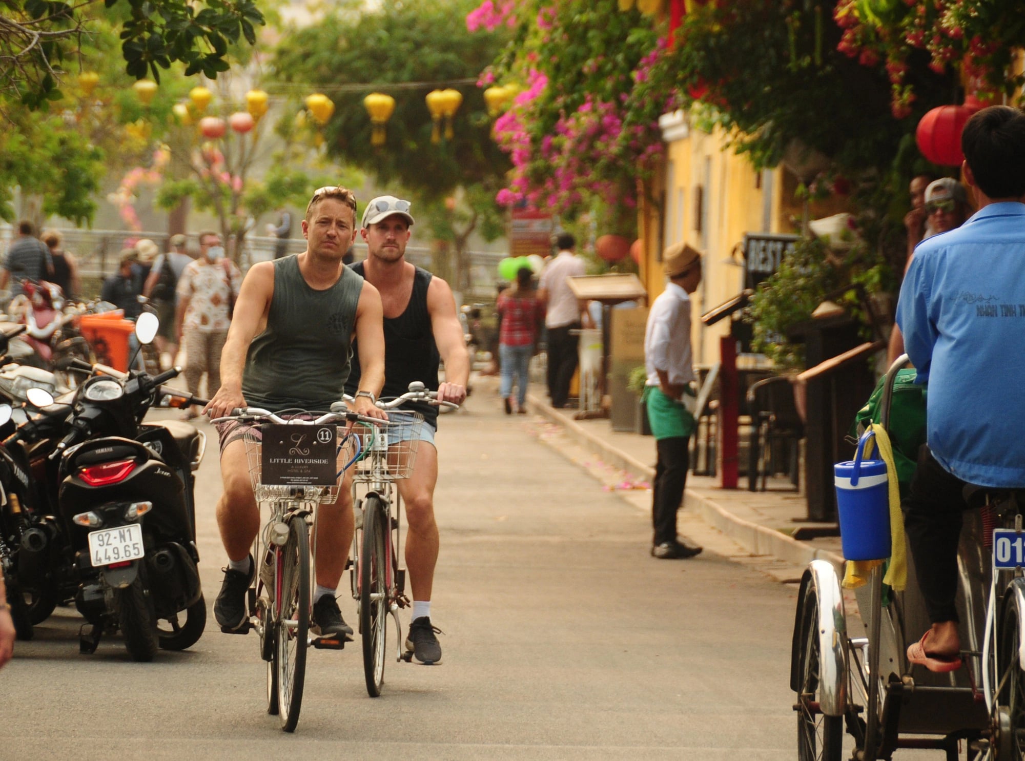 Vietnam Cambodia Itinerary 10 Days - cycling in hoi an town